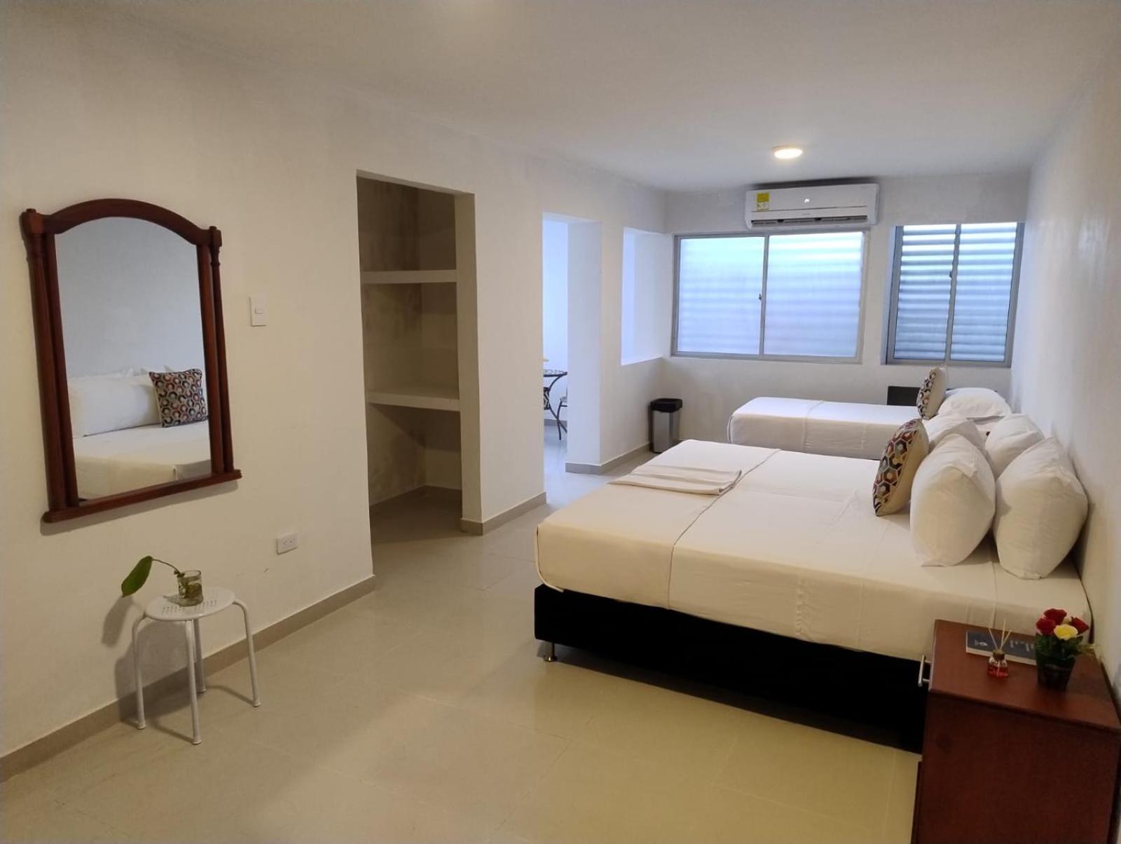 Hostel Dorado Plaza Getsemani Cartagena Εξωτερικό φωτογραφία